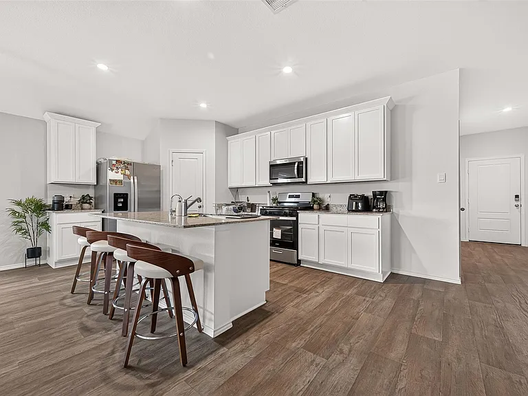 4222 Zeke Estates Ln — Photo 14