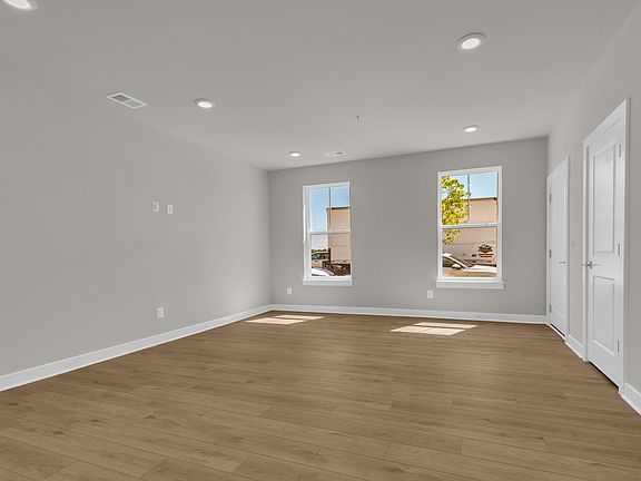 4th image of 20151 Northpark Dr