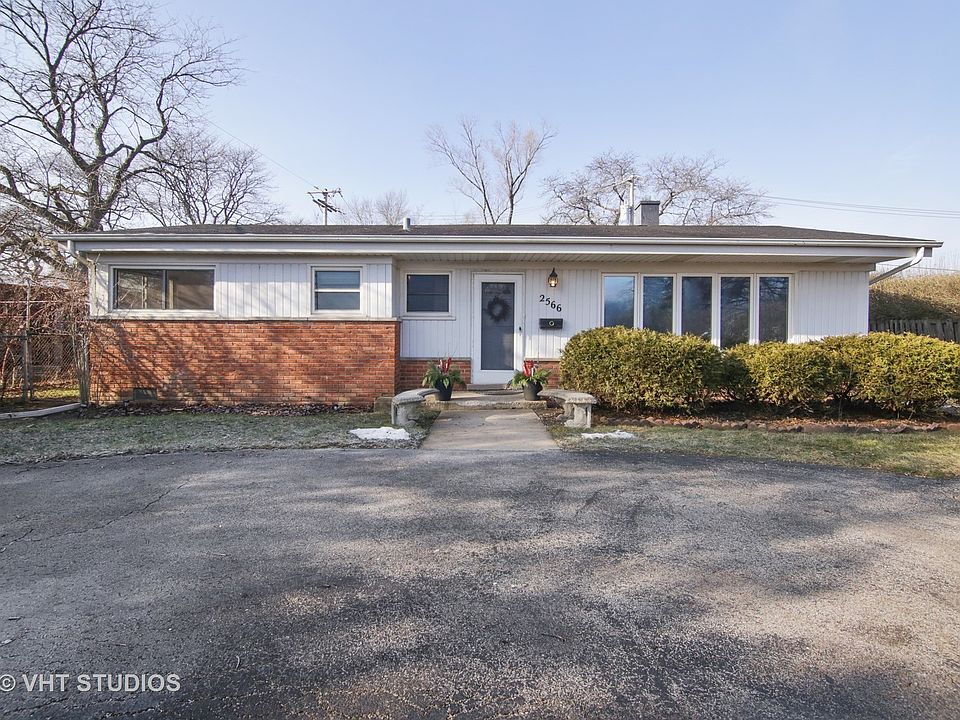 1st image of 2566 Bel Air Dr