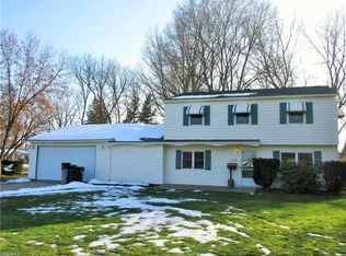 34409 Bainbridge Rd, North Ridgeville, OH 44039
