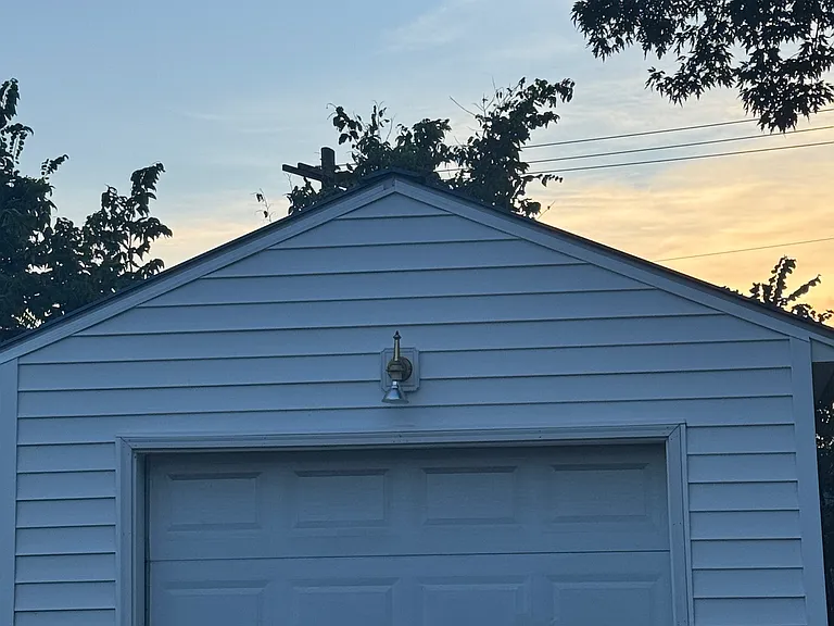 3008 Ben Harrison St — Photo 2