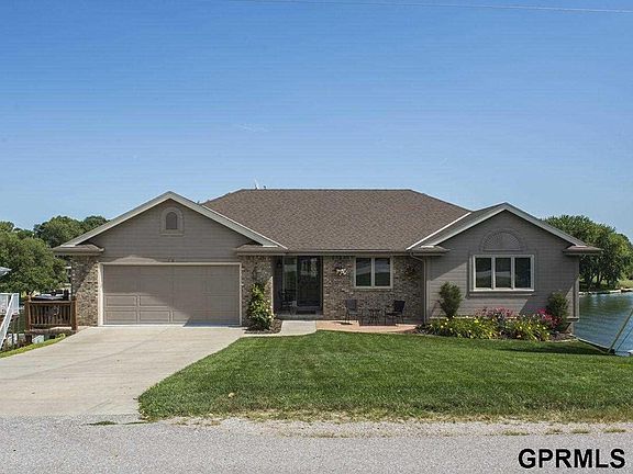 2nd image of 9408 Clubhouse Cir