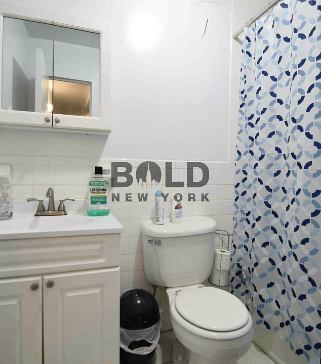 2nd image of 360 W 47th St APT 003B