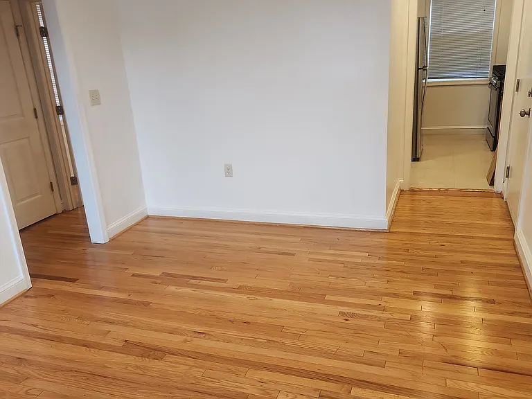 3301 Ely Pl SE #3 — Photo 3