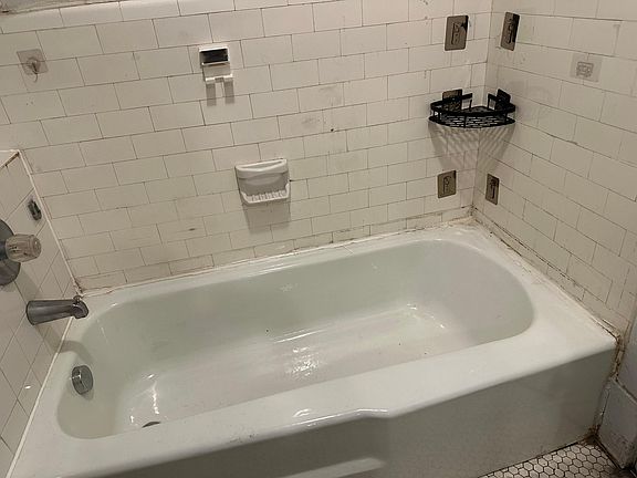 2nd image of 1447 Ferry Ave #2F
