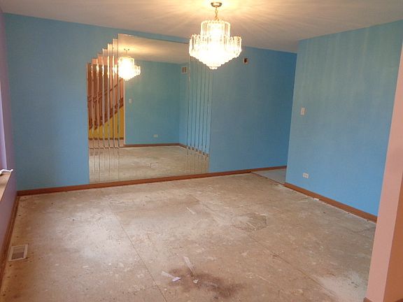 3rd image of 17139 Bennett Ave