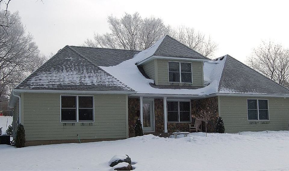 1st image of 3327 Shores Blvd