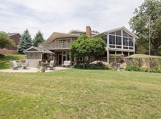 3707 39th St, Moline, IL 61265