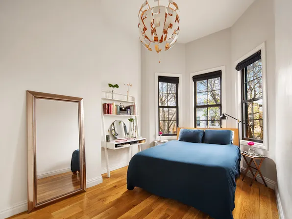 1324 Jefferson Avenue image 6 of 14