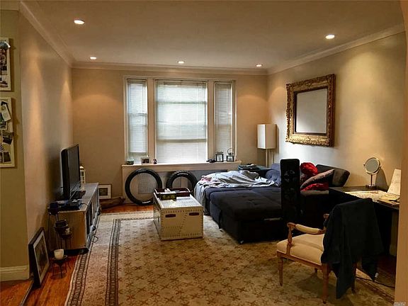 4th image of 6909 108th St #105