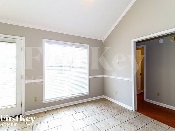 4th image of 7761 Shadow Hills Dr
