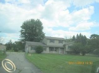 6770 Nollar Rd, Whitmore Lake, MI 48189