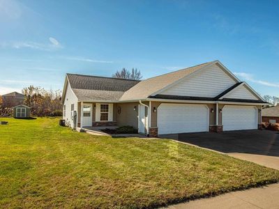 805 Heather Lane UNIT B, Platteville, WI, 53818