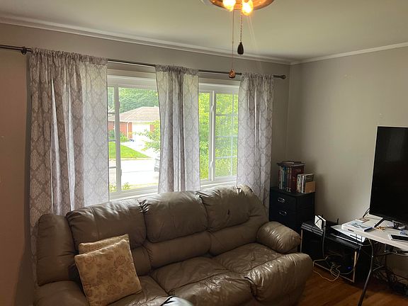 4th image of 529 Woodland Dr