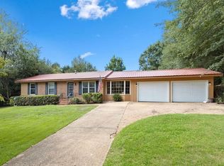 200 Dunwall Ave, Opelika, AL 36801