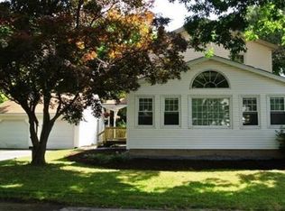 40 Douglas Ave, Leominster, MA 01453