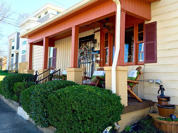 Front porch, close up
