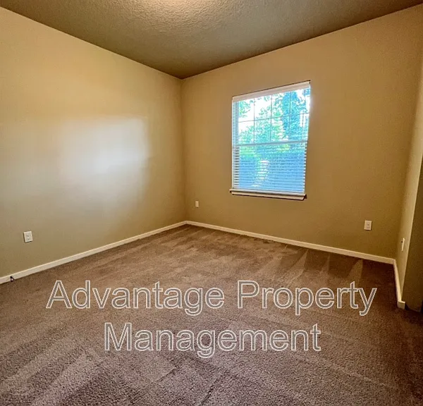 523 Catron St N #5 — Photo 30
