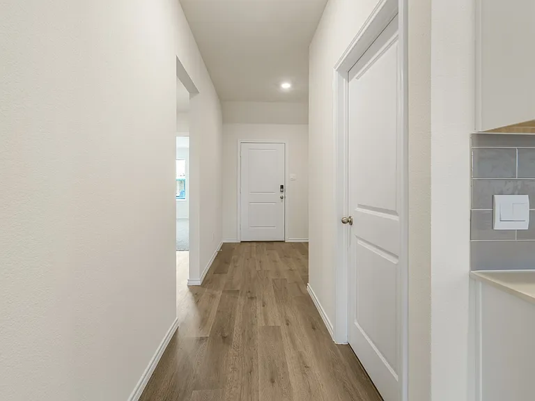 1531 Brooke Dr — Photo 11