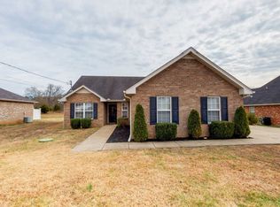 2018 Barretts Ridge Dr, Murfreesboro, TN 37130