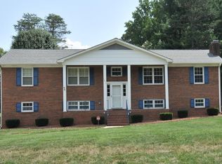 1818 River Dale Rd, Pfafftown, NC 27040