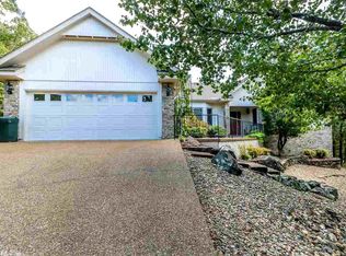 17 Bosque Pl, Hot Springs Village, AR 71909