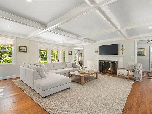 3rd image of 1632 Canton Ave