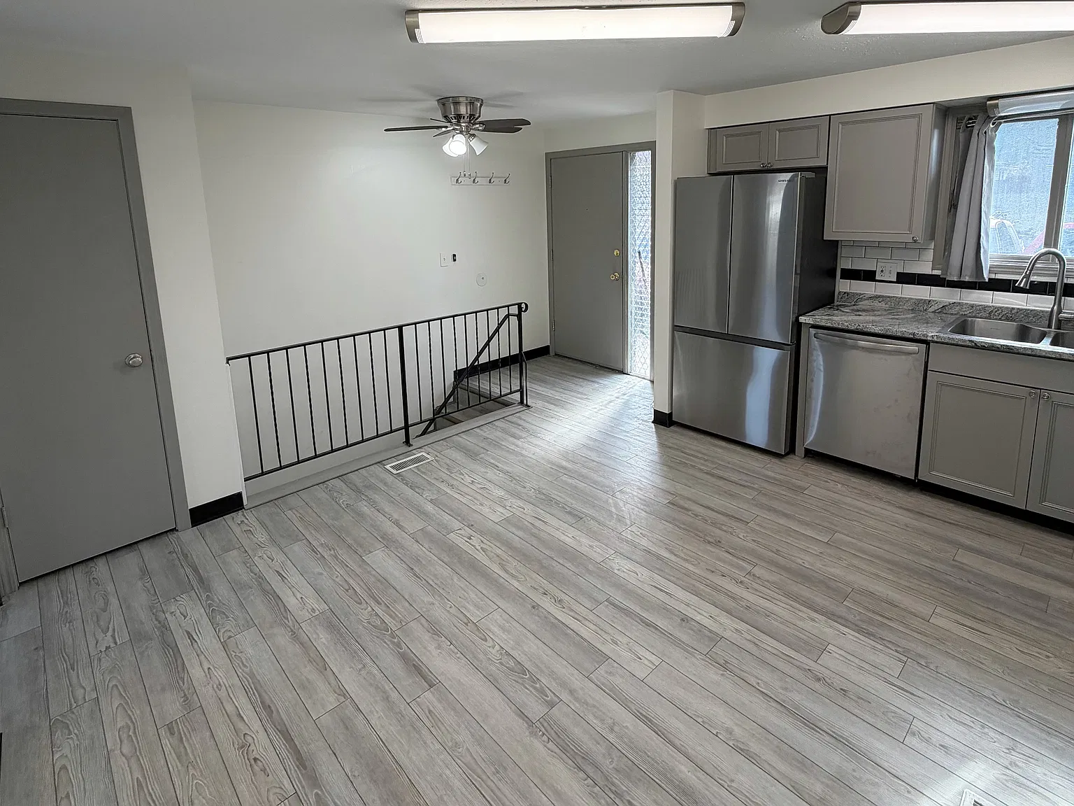 3 bed, 2070 sqft, $2,600 — Photo 3