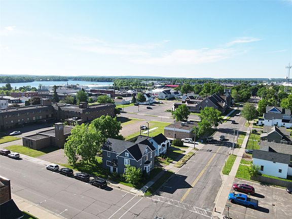 3rd image of 36 W Eau Claire Street #1-4