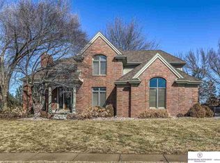 13618 Parker Cir, Omaha, NE 68154