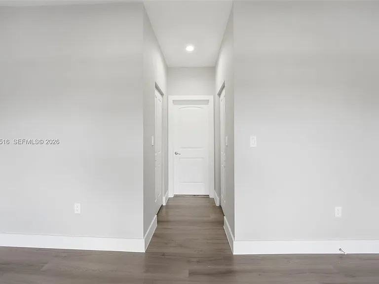 4107 NE 20th St — Photo 13