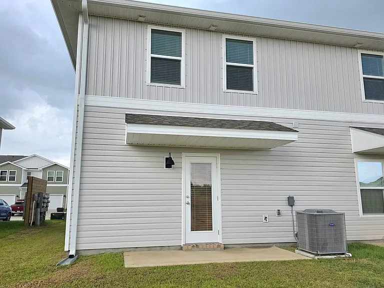 4006 Pendragon Cir — Photo 13