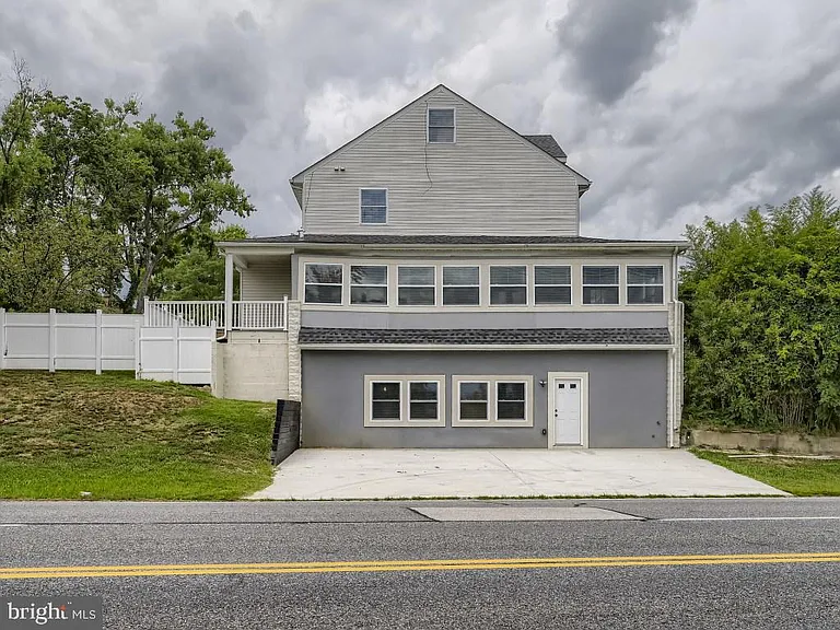 1826 Fairview Ave — Photo 35