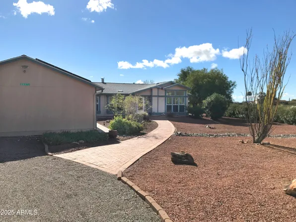 23275 W LOS HUESOS Way, Congress, AZ 85332