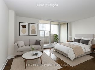 33 Isabella St #1404, Toronto, ON M4Y 2P7