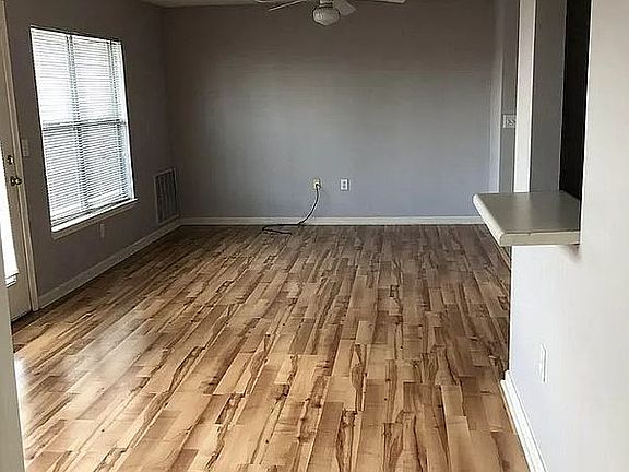 4th image of 816 North St APT 34