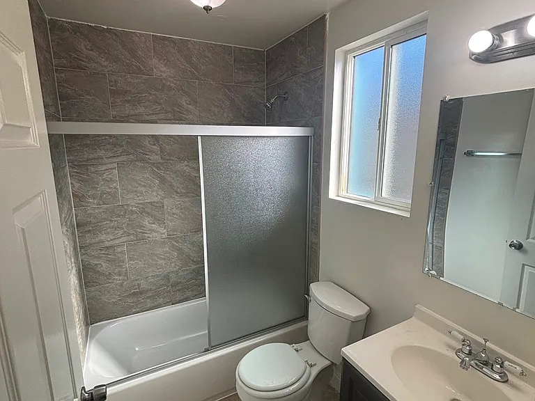 9031 S Avalon Blvd — Photo 14