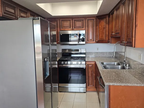 1165 Spazier Ave #202, Glendale, CA 91201
