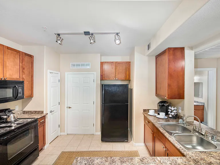 MAA Desert Vista — Photo 11