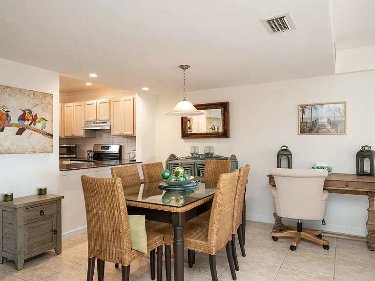 32 Hilton Haven Rd #9 — Photo 3