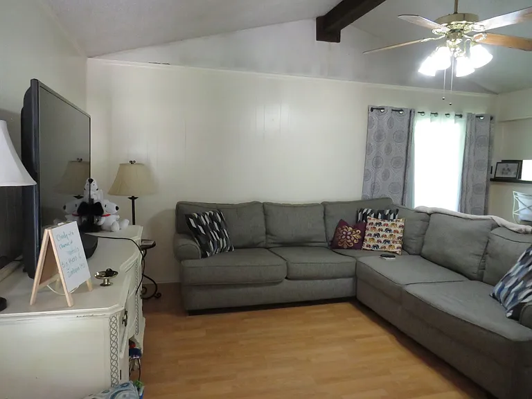 3308 Spring Valley Dr — Photo 13