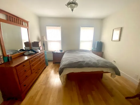 14 Fiske Pl, Cambridge, MA 02139