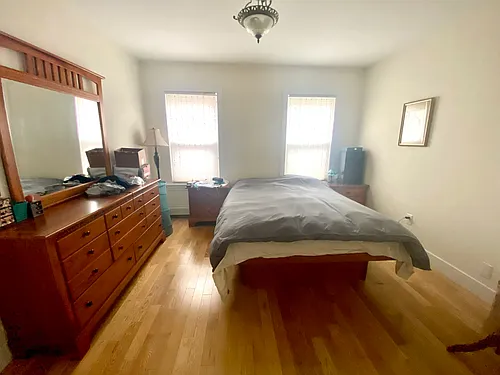 14 Fiske Pl Photo 1