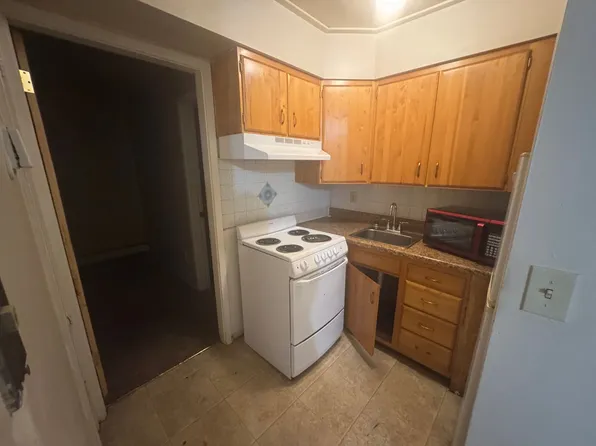 707 N 31st St, 707 N 31st St APT 11, Billings, MT 59101