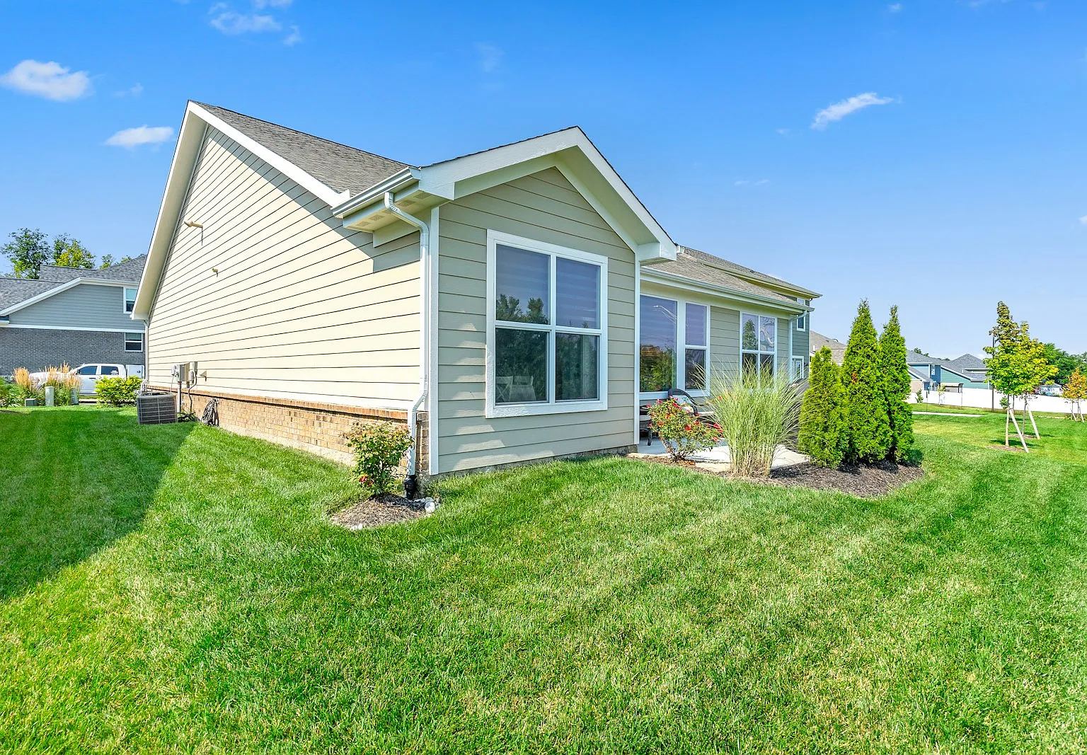 2716 East Millstone Drive — Photo 4