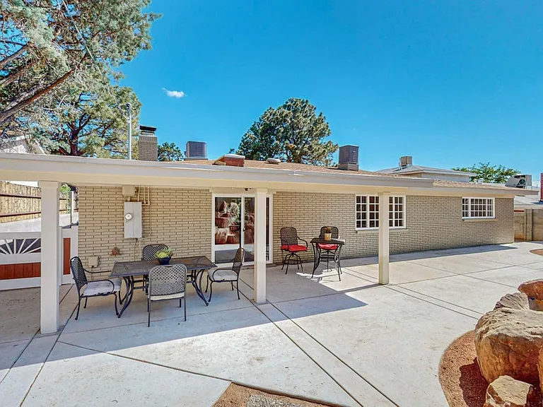 8005 Pickard Ave NE — Photo 42