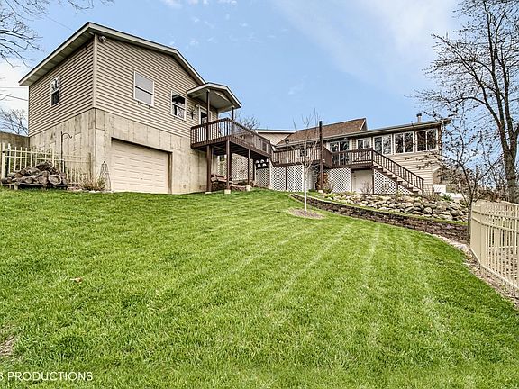 4th image of 502 Grand View Ave