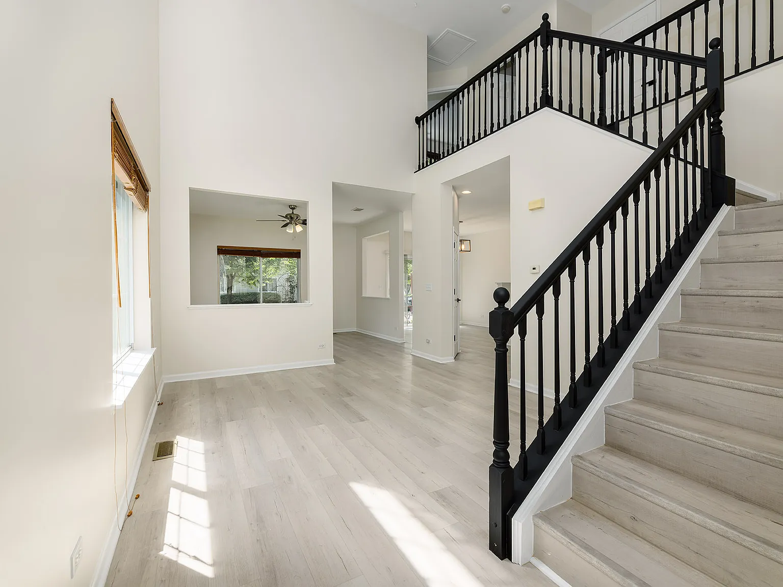 3 bed, 2.5 bath, 1698 sqft, $2,700 — Photo 4