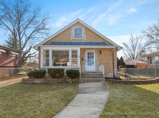 259 E Madison St, Villa Park, IL 60181