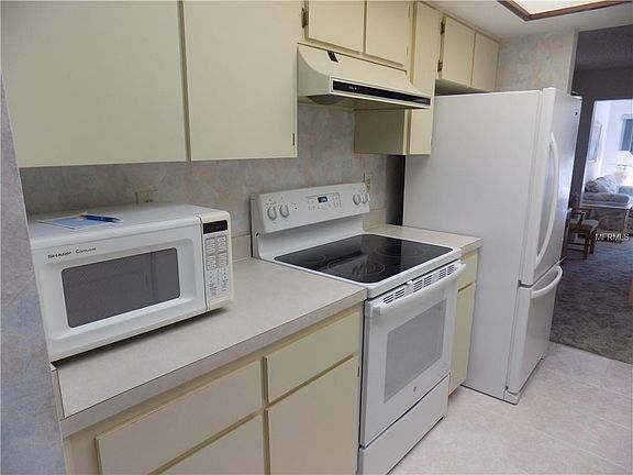 5th image of 1182 Woodfield Ct
